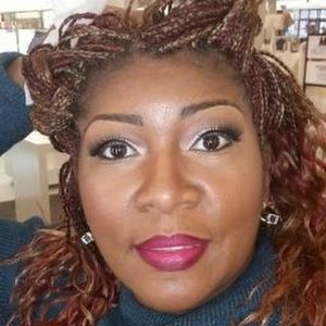 Meet your Posher, Candace